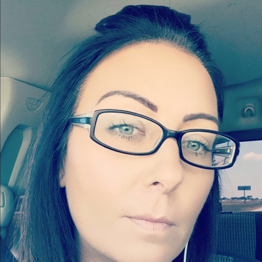 Meet your Posher, Allison